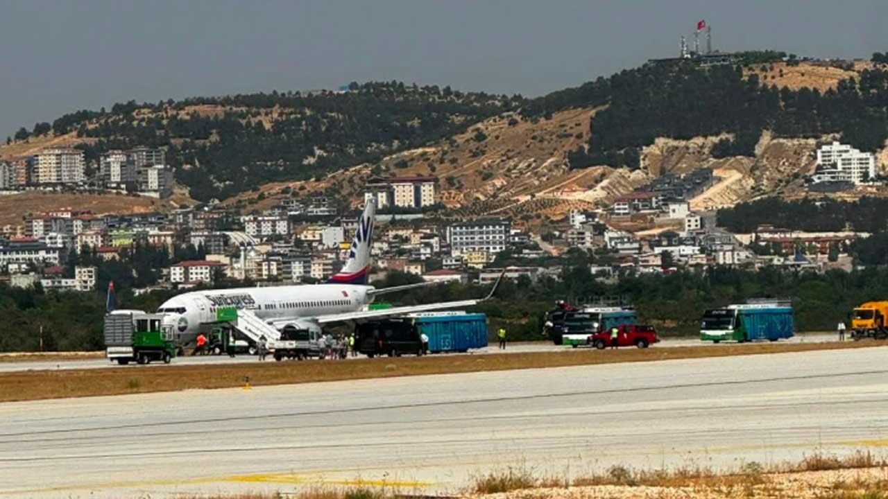 Uçağı iniş yaparken lastiği patlamıştı! SunExpress'ten açıklama
