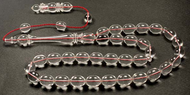 Uçak camından yapılan tespihler meraklılarını cezbediyor