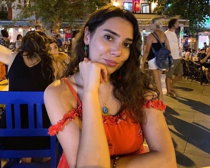 Uçak kazasında ölen genç kadından geriye fotoğrafları kaldı 