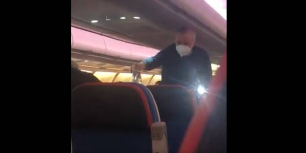 Uçakta kalp krizi geçiren yolcu hayata döndü