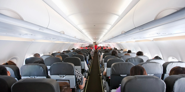 Uçakta kendi koltuğunda oturmayan yolcular kaza sebebi!