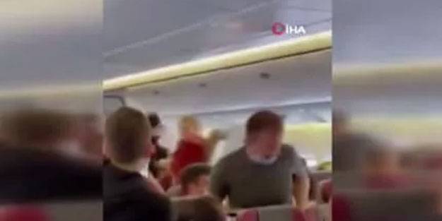 Uçakta maske kavgası!