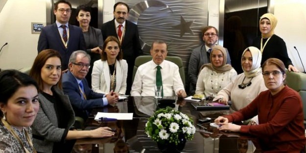Uçaktaki Erdoğan fotoğrafında çok ilginç detay!