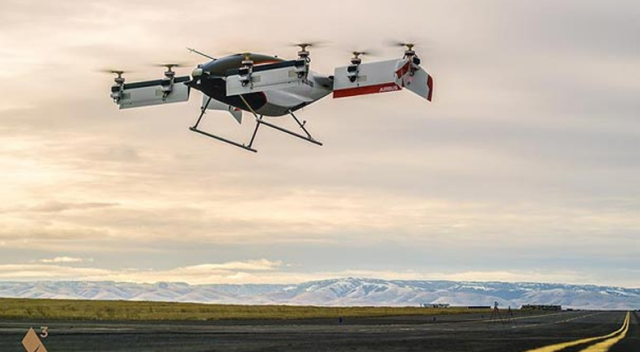 Uçan taksinin görüntüleri paylaşıldı