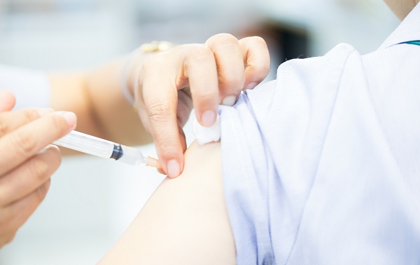 Ücretsiz grip aşısı randevusu nasıl alınır? 65 yaş üstü ücretsiz grip aşısı nerede yaptırabilir?