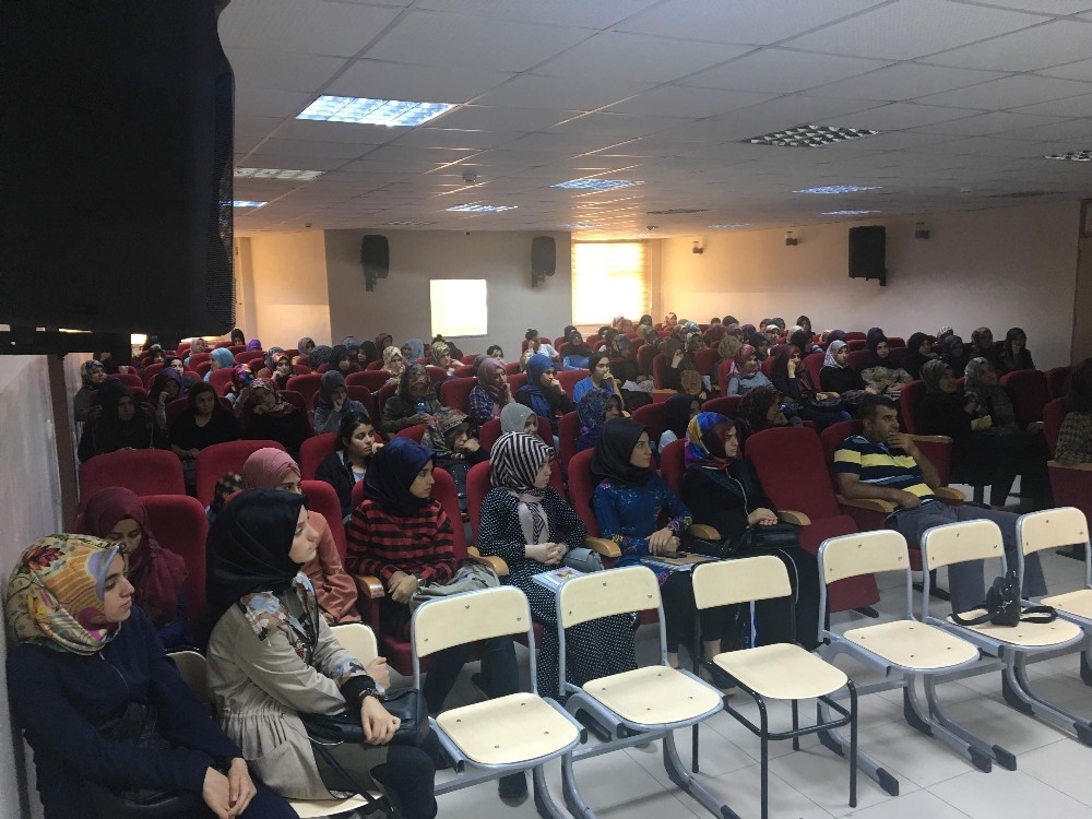 Ücretsiz kurs alan öğrenciler üniversiteyi kazandı 