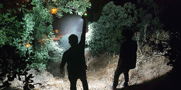 Uçuruma düşen adamı ekipler kurtardı