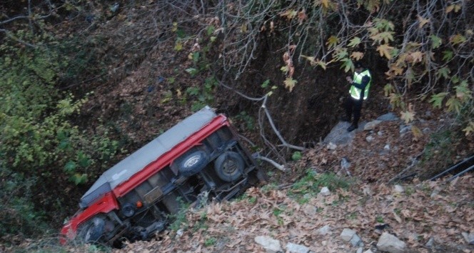 Uçuruma yuvarlandı, yalın ayak 600 metre yürüyüp yardım istedi