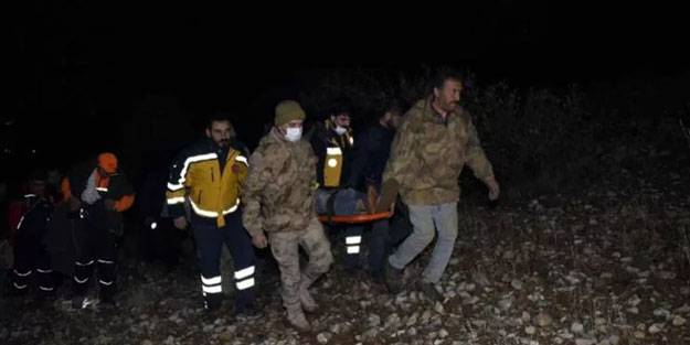 Uçurumda 2 gün mahsur kalan amatör dağcı kurtarıldı