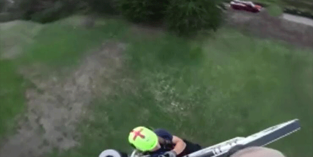 Uçurumdan düşen adam helikopterle kurtarıldı