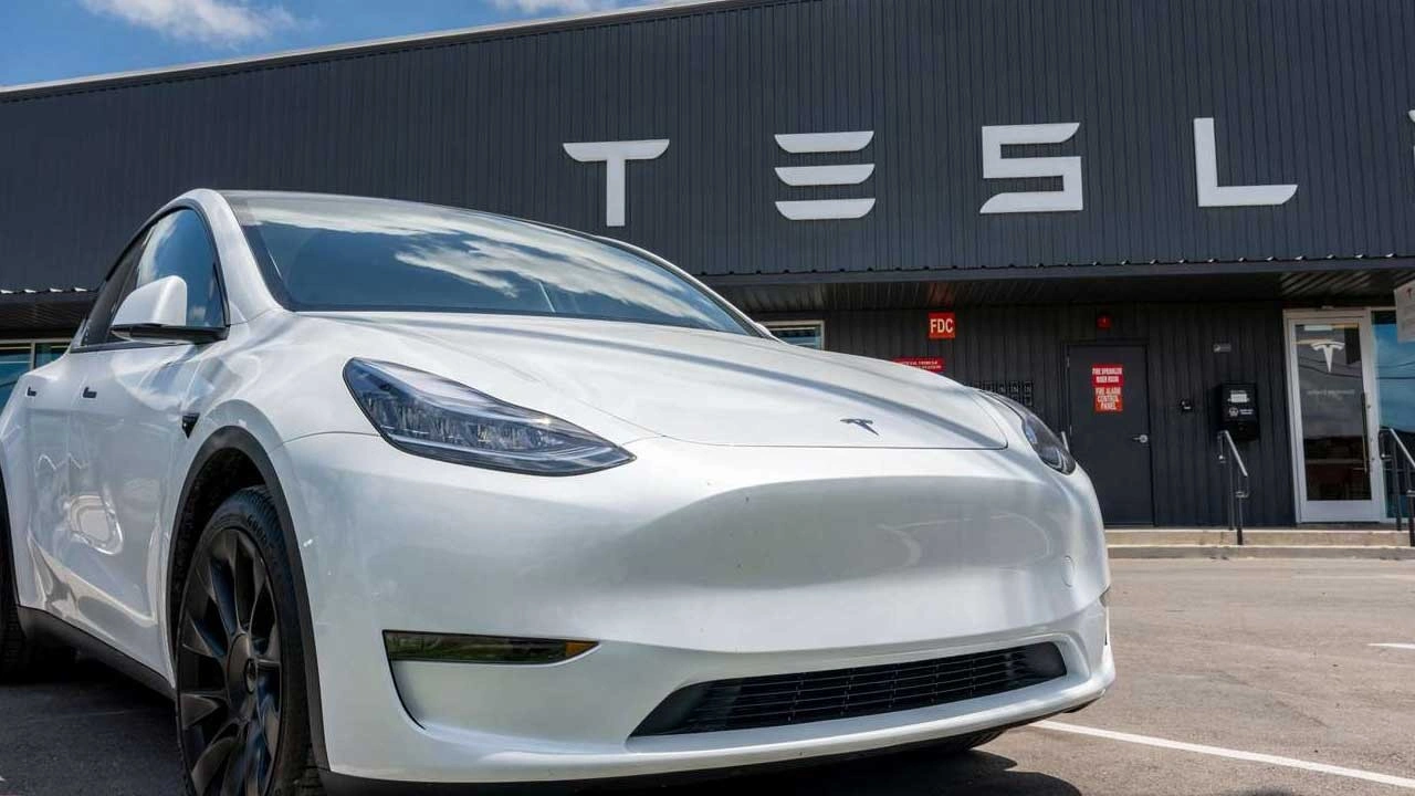 "Ucuz" Model Y ve Model 3 hamlesi Tesla'ya yaramadı