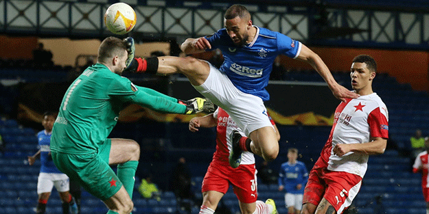 Dünya bu maçı konuşuyor! Öyle bir girdi ki… Böylesi yok