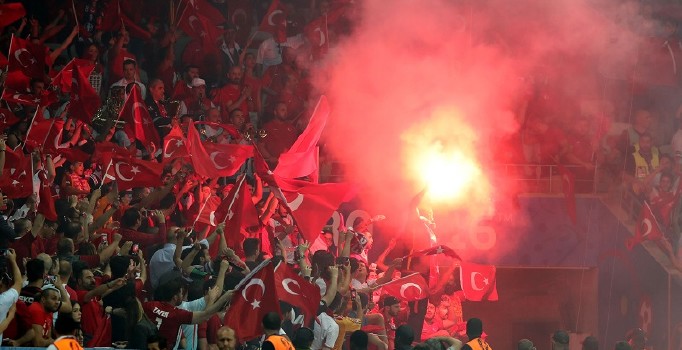UEFA Türkiye hakkında disiplin soruşturması açtı