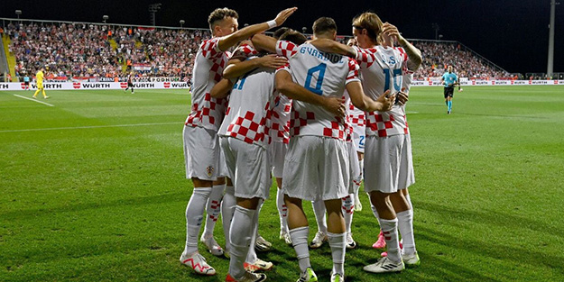 UEFA’dan Hırvatlara ödül gibi ceza! Irkçılık suçu bu kadar basit olamaz