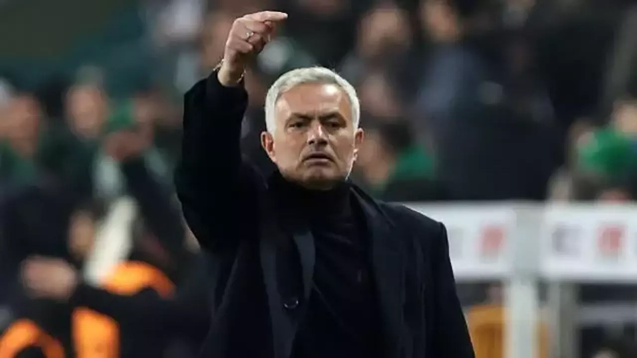 UEFA'dan Mourinho'ya ceza