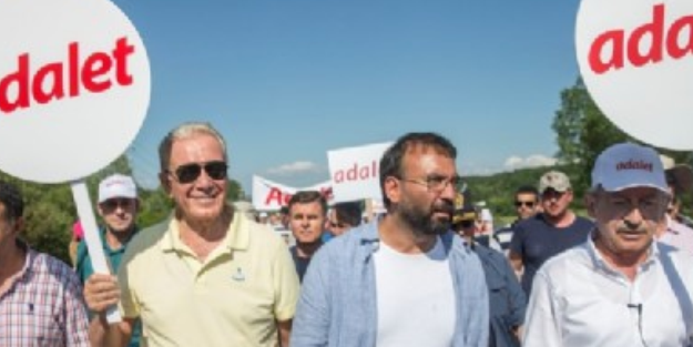 Ufak at da civcivler yesin! CHP yandaşı Uğur Dündar masal anlattı