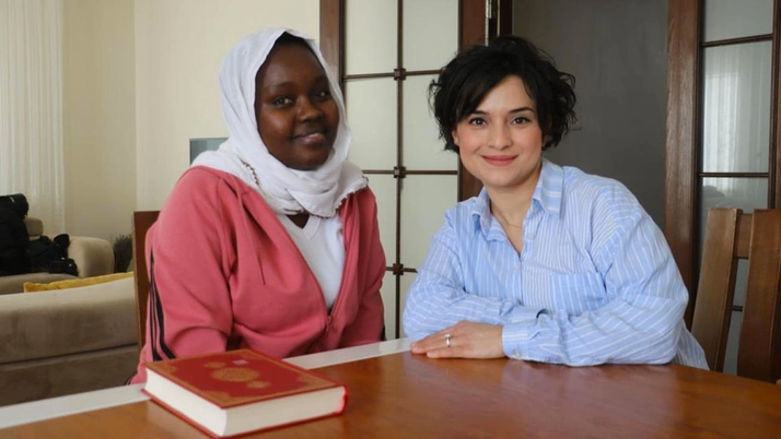 Uganda'dan Sivas'a çocuk bakıcılığı yapmaya geldi! "Bu beni çok etkiledi" deyip neden müslüman olduğunu anlattı