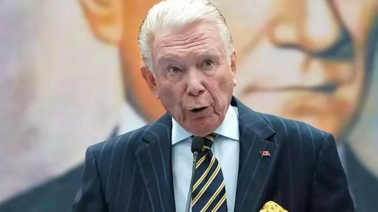 Uğur Dündar’la CHP’liler birbirine girdi: İnsanlıktan nasibini almadın mı?