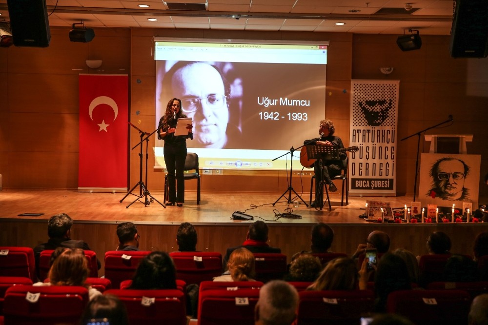 Uğur Mumcu Buca’da tiyatro ve şiirlerle anıldı 