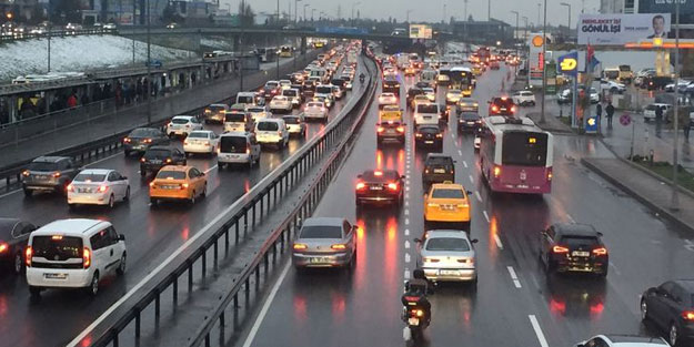 UKOME'den flaş karar! İstanbul'daki toplu taşıma araçlarının yaş sınırı yükseltildi