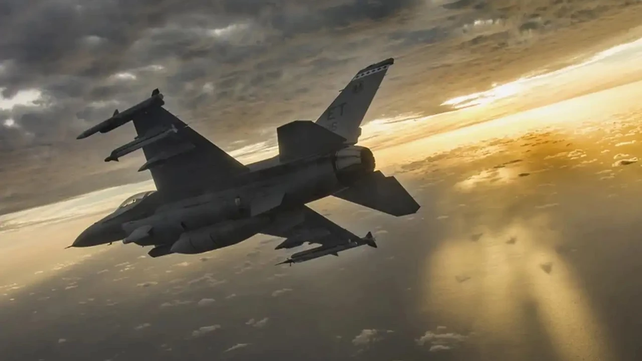 Ukrayna bir F-16 savaş uçağı daha kaybetti!
