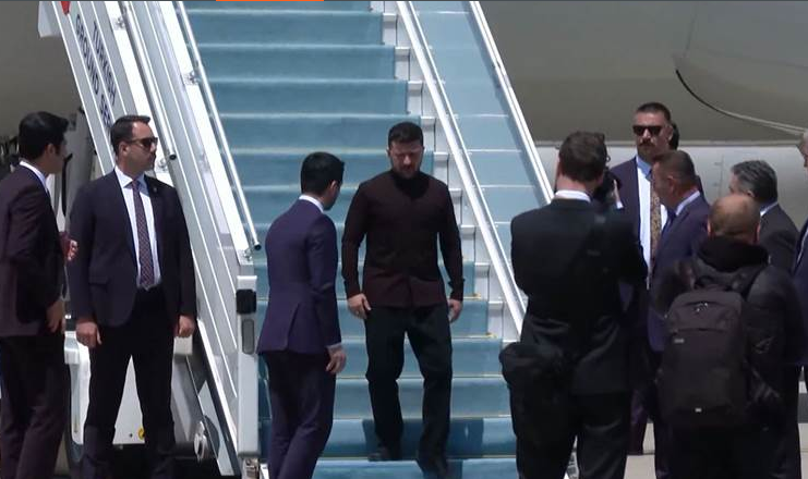 Ukrayna Devlet Başkanı Zelenskiy Türkiye'ye geldi