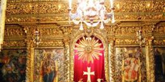 Ukrayna ile Rusya kiliselerini de ayırıyor