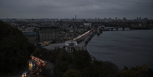 Ukrayna karanlığa gömüldü