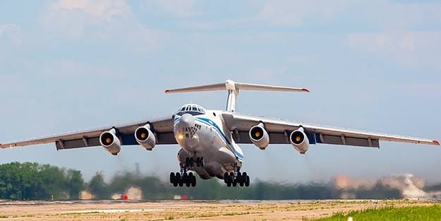 Ukrayna ordusu, çok sayıda Rus askeri taşıyan dev uçağı imha etti!