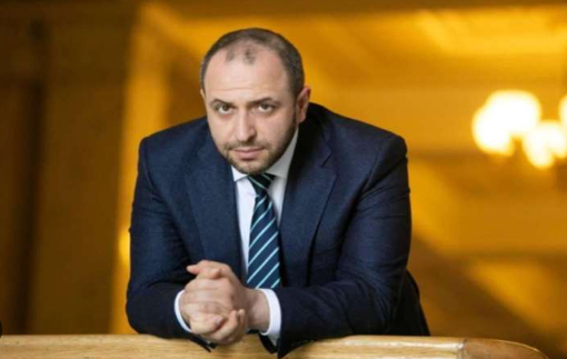 Ukrayna ordusu Müslüman bir Türk'e emanet! Savunma Bakanlığına getirilen Kırım Türk’ü Rüstem Umerov kim?