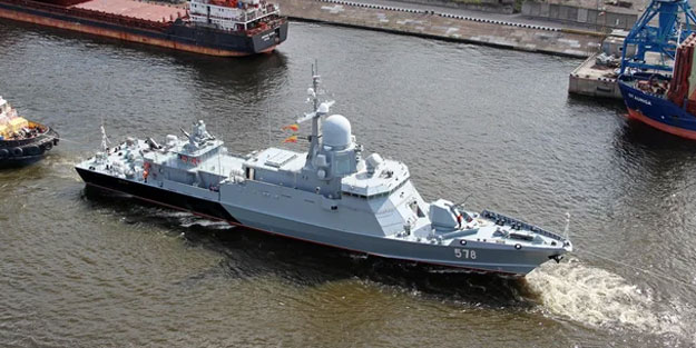 Ukrayna Rus savaş gemisini vurdu