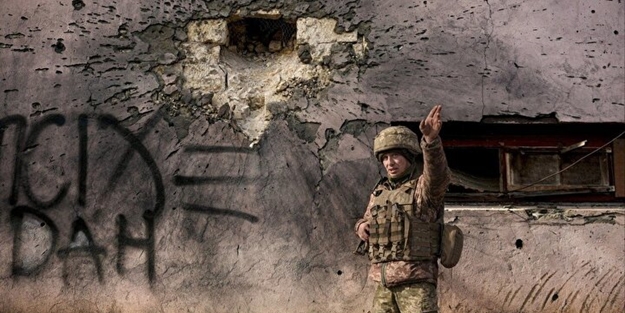 Ukrayna-Rusya gerilimi sürüyor! Eli silah tutan herkes askere çağrılıyor