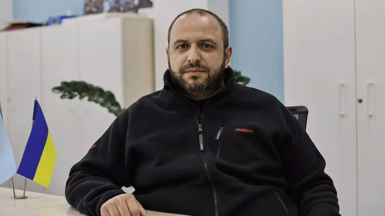 Umerov 4 yardımcısını görevden aldı