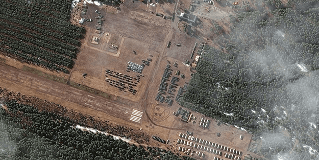 Ukrayna sınırında yeni bir çatlak daha: Belarus'ta askeri hareketlilik!