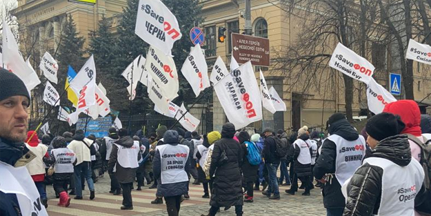 Ukrayna'da halk sokağa indi