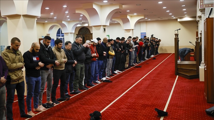 Ukrayna'da Kadir Gecesi savaşın gölgesinde idrak edildi