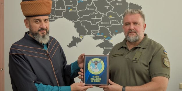  Ukrayna'da Müslüman askerler için dua kitapçığı hazırlandı!