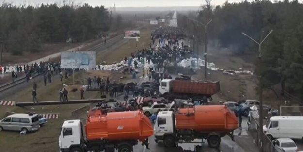 Ukrayna'da nükleer santral barikatı