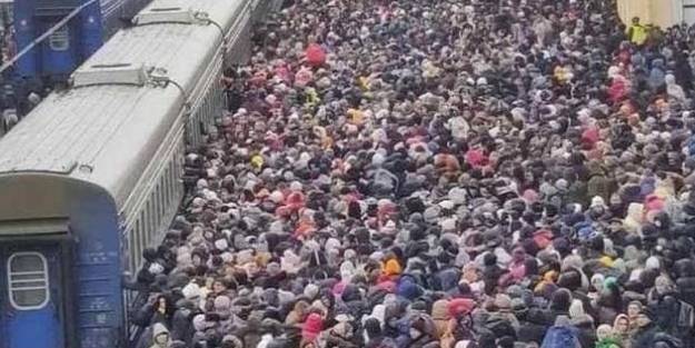 Ukrayna'da savaştan kaçış görüntüleri!