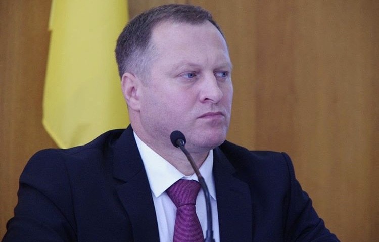 Ukrayna’da yaşanan korona virüsü paniği valinin istifasıyla sonuçlandı 