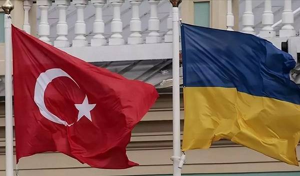 Ukrayna'da yaşayan Türkler nasıl Türkiye'ye gelecek? Ukrayna'dan gelecek Türker’den PCR testi istenecek mi?