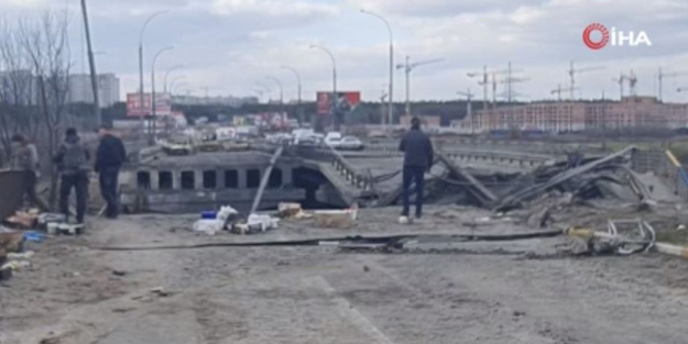 Yoğun çatışmaların yaşandığı Irpin Köprüsü böyle görüntülendi