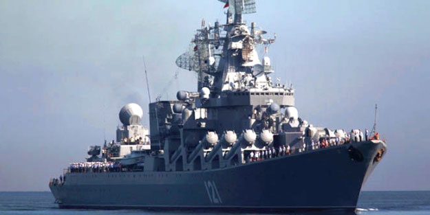 Ukrayna'dan ağır darbe: Rus kruvazör gemisini vurduk