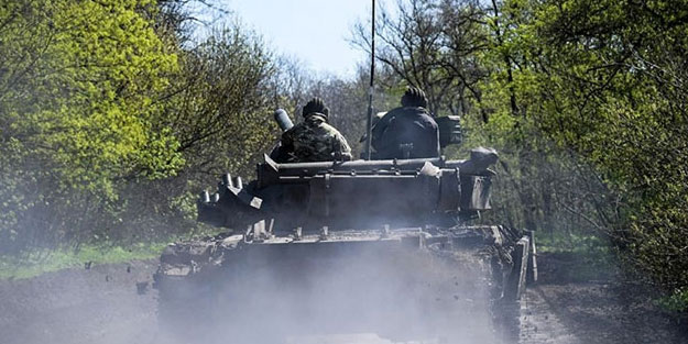 Ukrayna'dan Bahmut açıklaması: Ordu ilerliyor