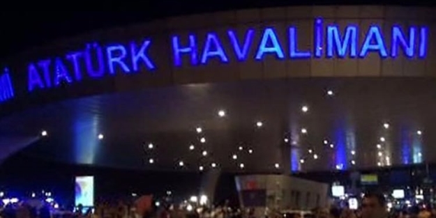 Havalimanınd yakalanan şüphelilerin çantasında bakın ne çıktı