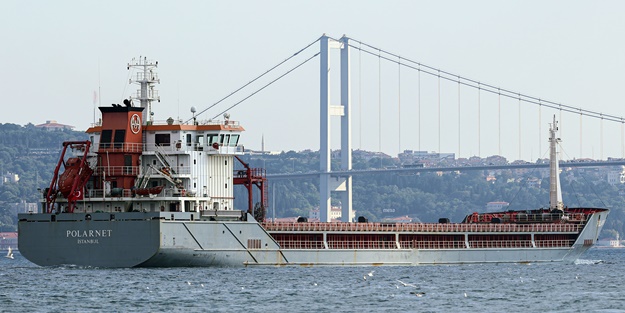 Ukrayna'dan gelen gemi İstanbul'dan hareket etti