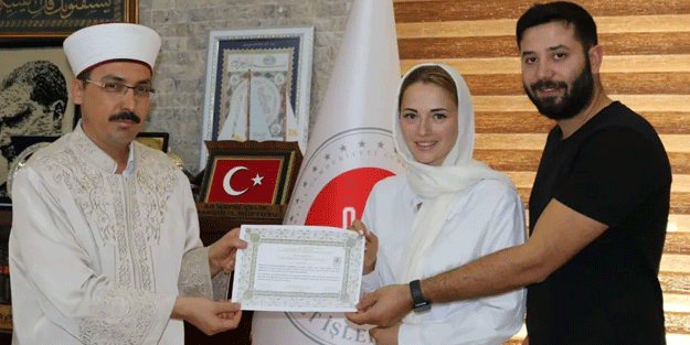 Ukrayna'dan Mardin'e gelin gelip, Müslüman oldu!