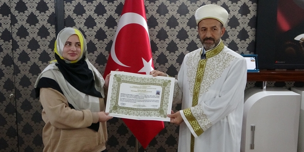 Ukraynalı kadın Malatya'da Müslüman oldu