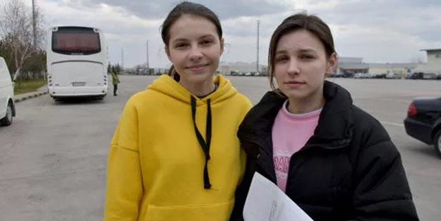 Ukraynalı kız kardeşlerden duygulandıran Türkiye sözleri