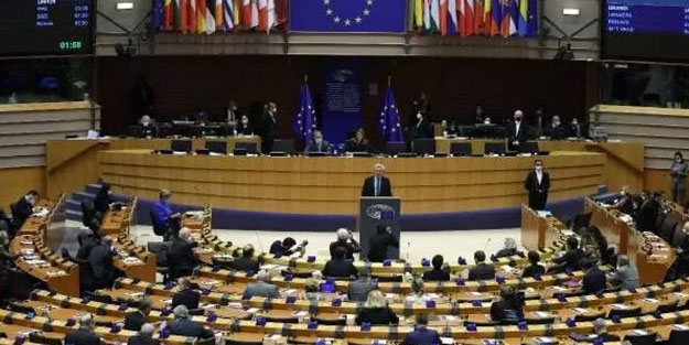 Ukrayna'ya 18 milyar euroluk krediyi onayladılar